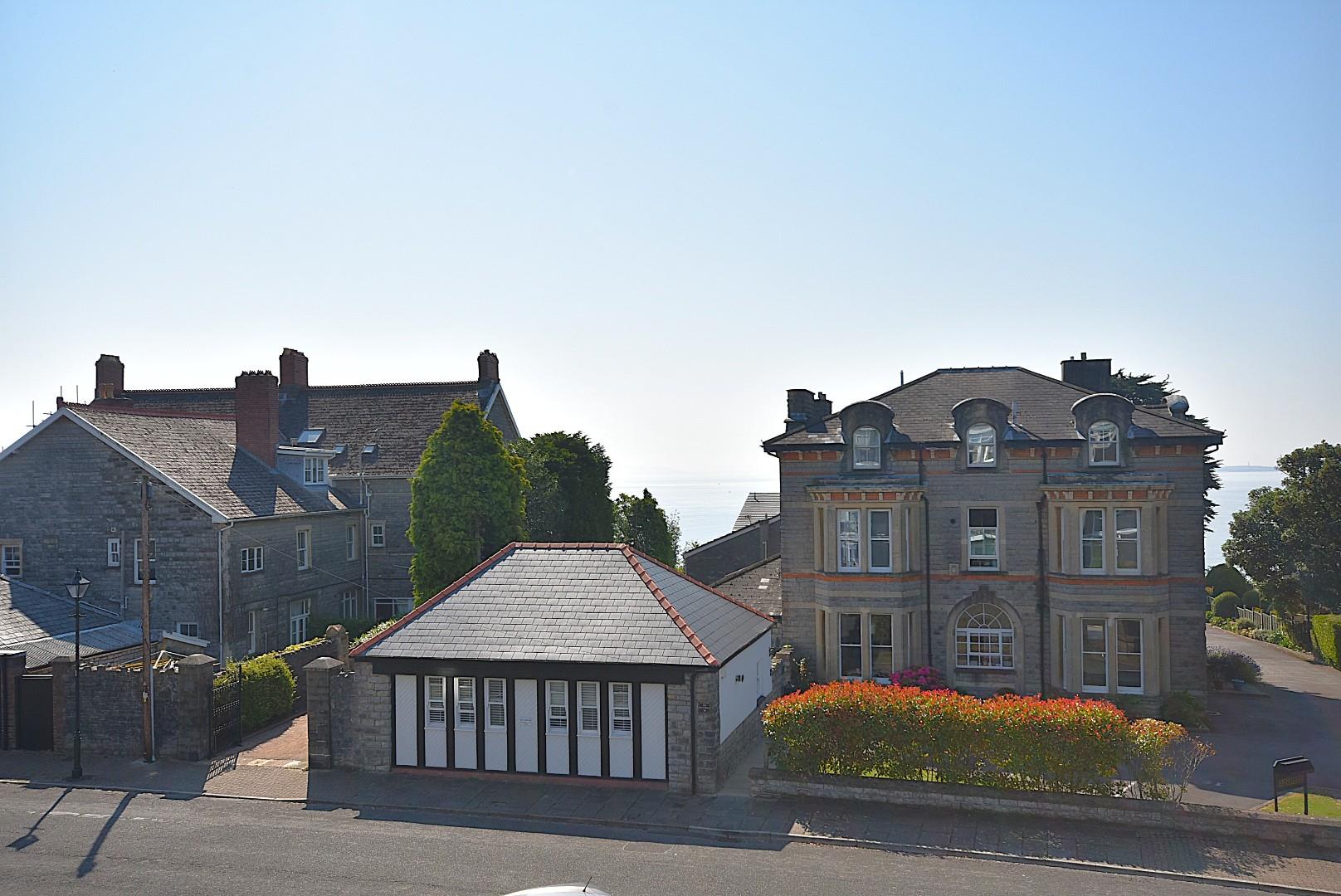 7 St. Nicholas House, Sea View Court, Bradford Place, Penarth, CF64 1AL